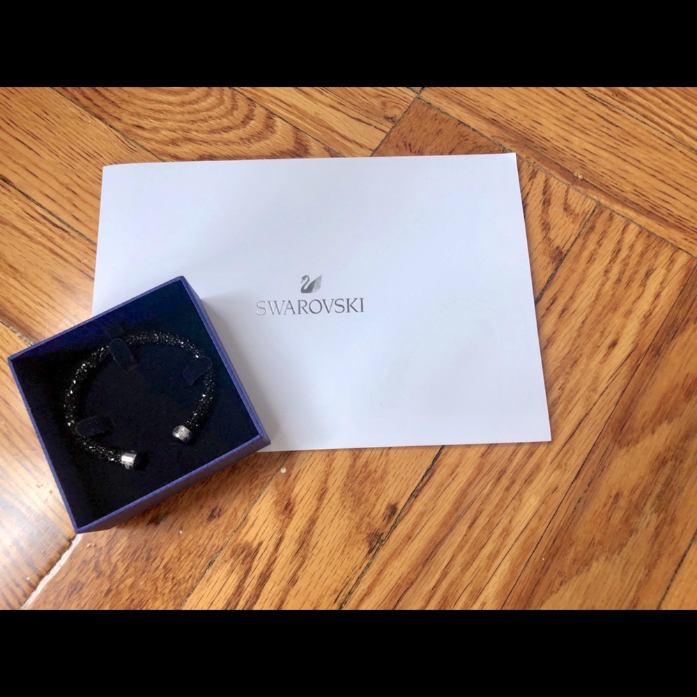 BRAND NEW SWAROVSKI BLACK CRYSTALDUST CUFF